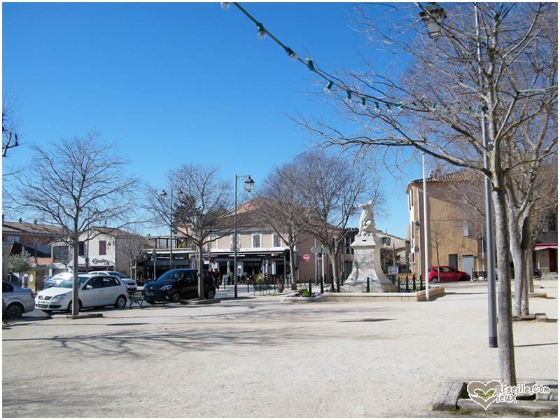 Village de Puyricard, quartier résidentiel à l’ouest d’Aix-en-Provence