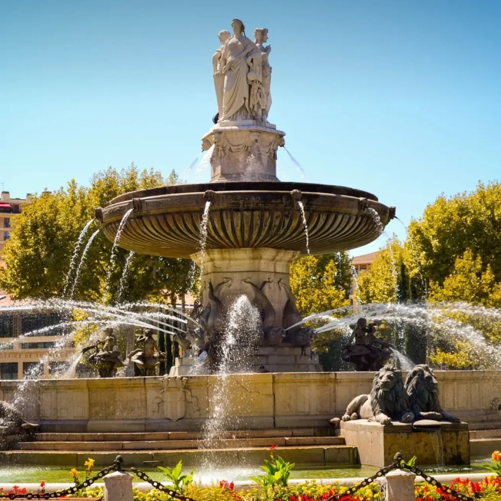 Aix La Rotonde Fontaine